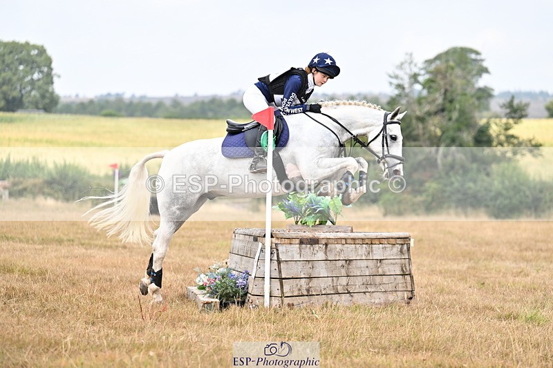 250824A-113640-35226 - 2043-Holly.Squance