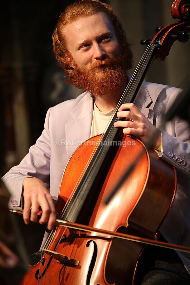 FOLK N BLUES-446 - FOLK and BLUES SEPT 2022