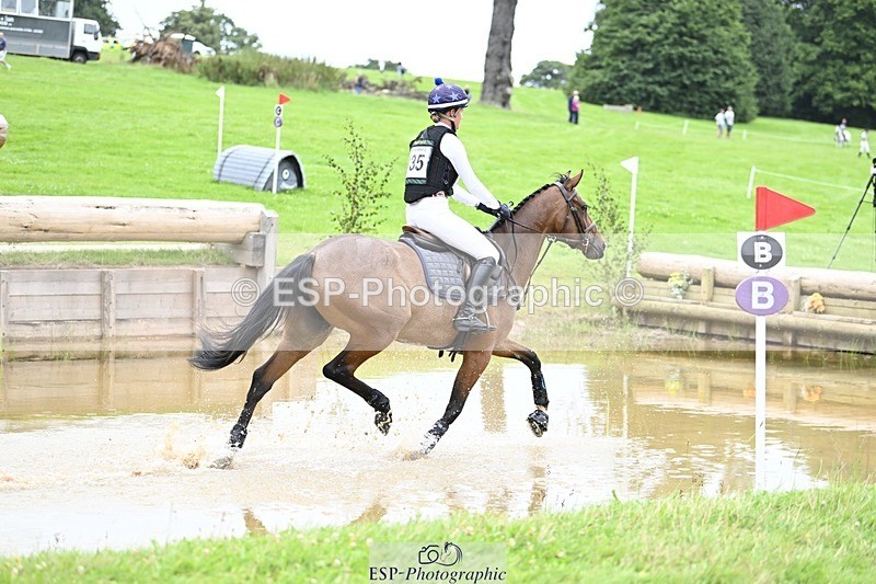 240803-111125-01902 - 135-Valentine_Emsens-CHELLY_BABY_Z