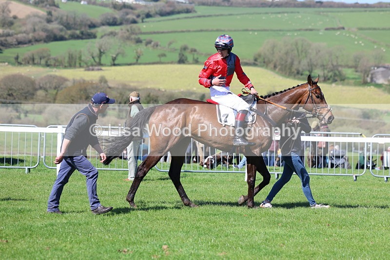 3E7A5329 - Race 4:  Maiden