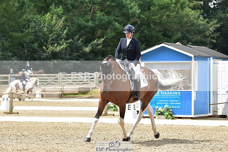 250719A-124732-05717 - 074-Victoria.Hamlyn-White-Langaller.Tarak