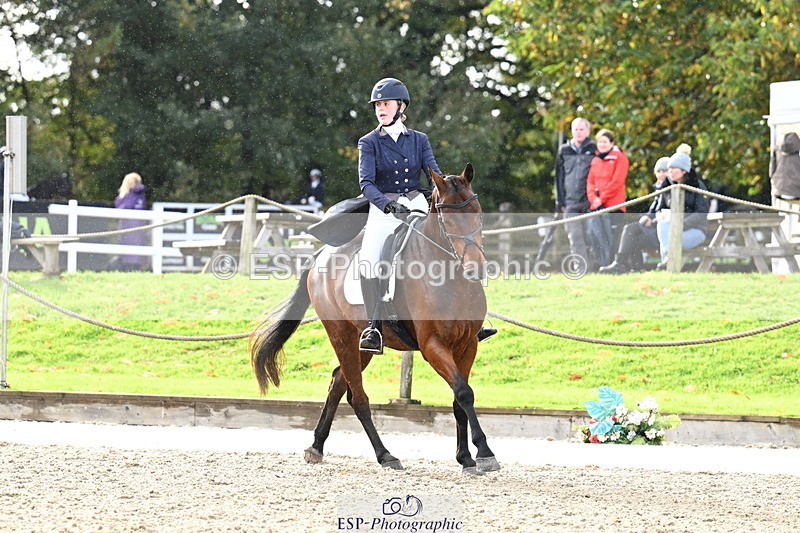 251023A-145732-05637 - B-158-Hannah.Hobhouse