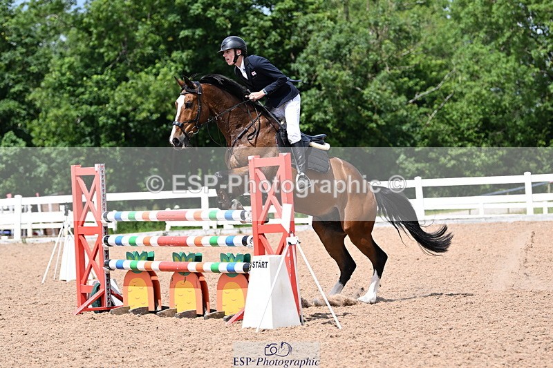 240619A-143645-00665 - Cls 4 Snr Newcomers and 1.10m Open