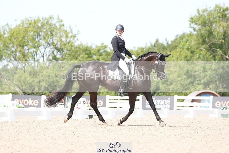 250815-142359-01680 - 021-Louise.BerryWoodcroft.Daisy.Duke