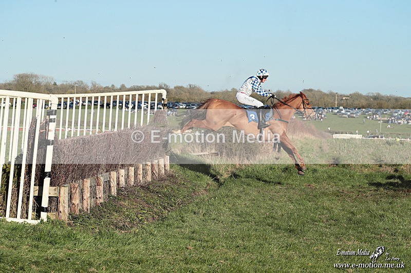 PtP 210326 1327 - VWH Cirencester Races 21/03/26