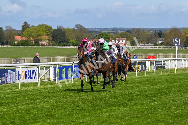 250424-Race 3-Dambuster-0984 - Race 3