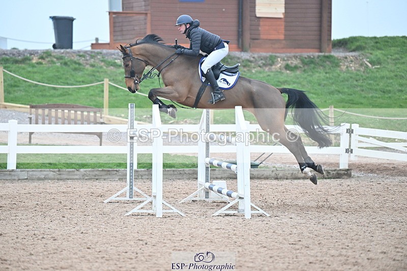 240113A-143208-02377 - Cls 13 Foxhunter and 1.20m Open