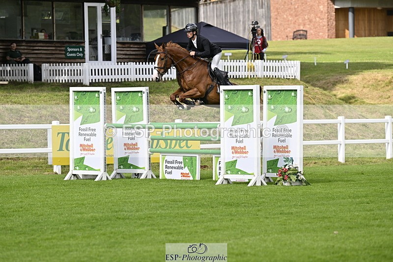 250613A-093625-00039 - Cls 1 Snr Newcomers and 1.10m Open