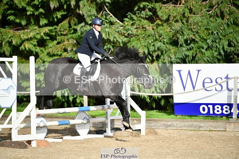 251004A-155016-02005 - Classes 8 & 9 70cm