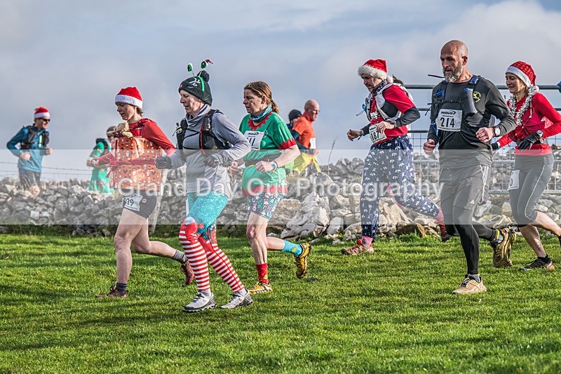 Litton-191 - Litton Christmas Cracker Fell Race (Limestone Series) Sunday 14th December 2025