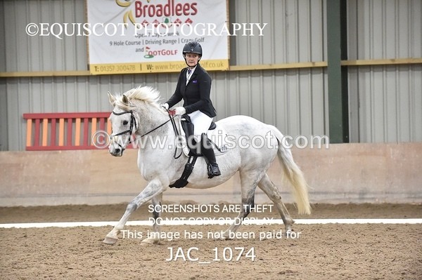 JAC_1074 - CLASS 4 NOVICE 1