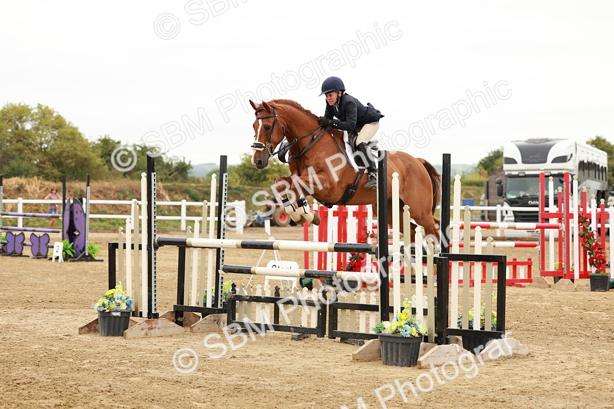 SBM_016563 - Class 20 - Senior Newcomers - 1.10m