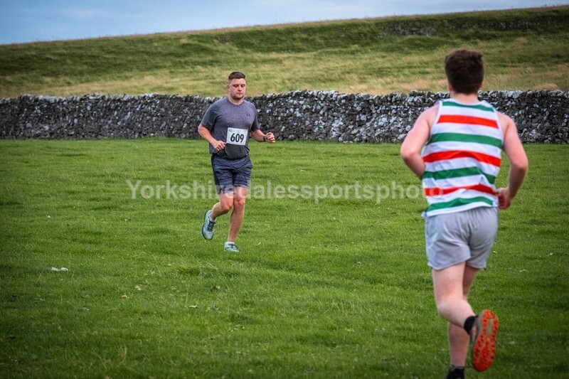 DSCF4147 - Eshton Moor  - Wharfedale Harriers