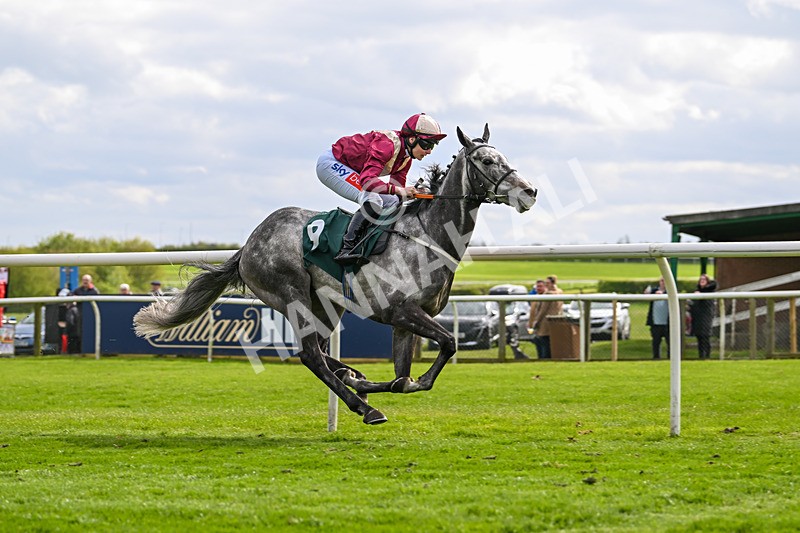 240424-Race 4-Corsican Caper-8100 - Race 4