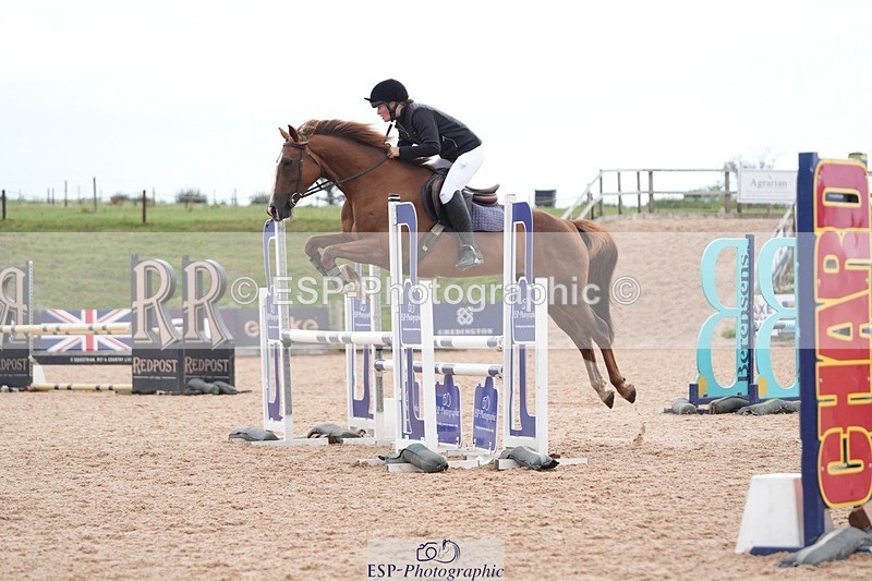 260901-175433-00386 - 90cm Classes