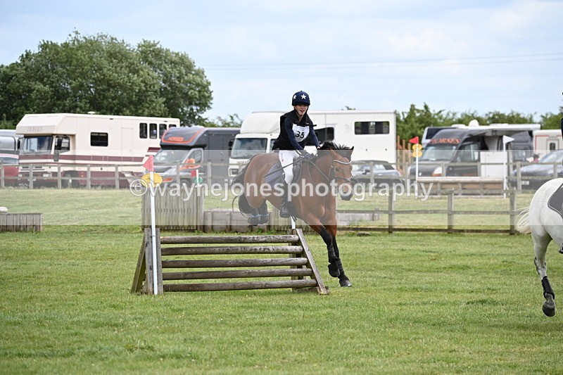 WJ6_3540 - Class 5 80cm Pairs