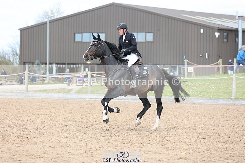 240419A-124723-07437 - Cls 6, 2 Star Medium Tour 1.35m