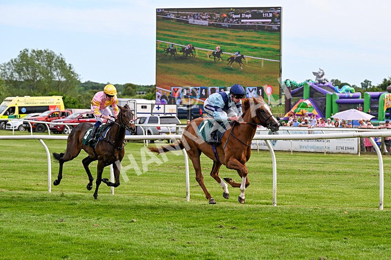 300526-Race 6-Zoustar Dreams-0814 - Race 6 16.43pm Racing TV Handicap