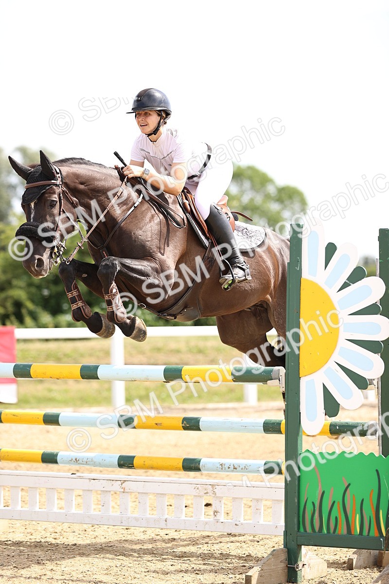 SBM_000478 - Class 15 - Redpost Equestian Senior Foxhunter - 1.20m