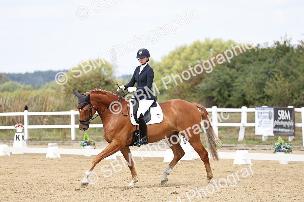 SBM_018351 - Class 16 - Novice 5 - 11.12-12.01