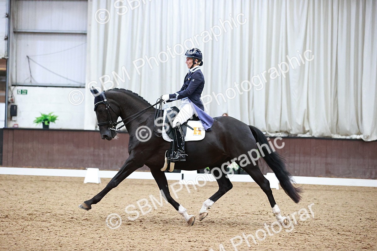 SBM_016697 - Class 5 - FEI INT II - 17.24-18.20