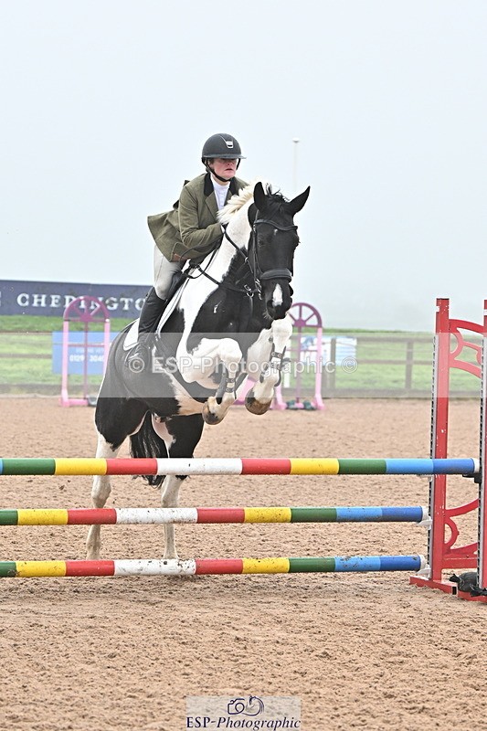 241103A-112530-07031 - SUN Cls 18 British Novice and 90cm Open