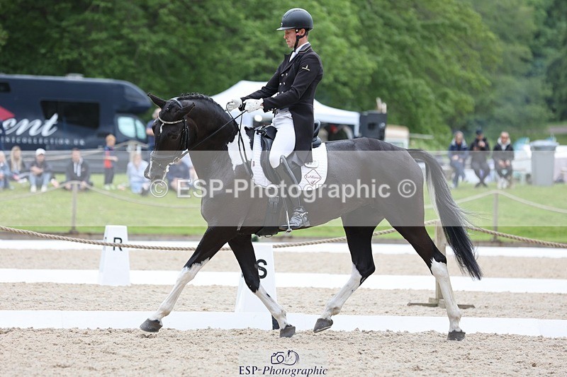 240524-171123-11239 - 377-HONEYBROOK_EXTRA_SPECIAL-Tom_Rowland