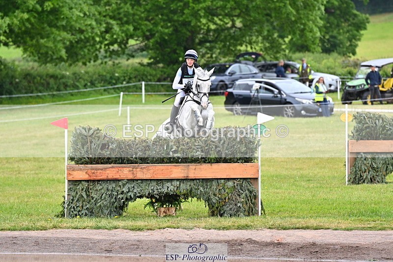 250524A-104405-09382 - A-063-Elizabeth.Barratt-RIDE.FOR.THAIS.CHAMAN.DUMONTCEAU