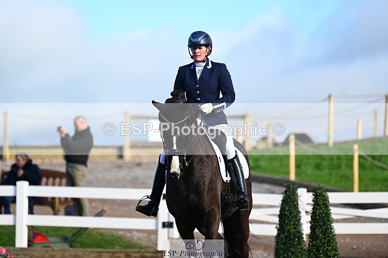 240218A-145224-08948 - 280-Nicola.Buchanan-ST.GILES.DARK.MAGIC