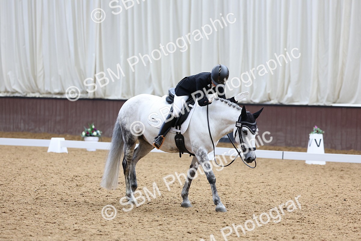 SBM_016527 - Class 16 - Novice FSM - 11.50-12.38