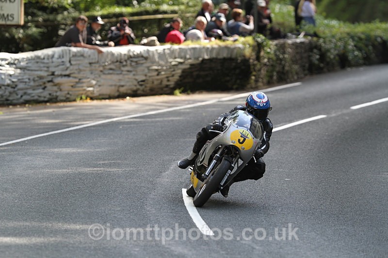 FOM_0936 - Classic TT Lap of honour