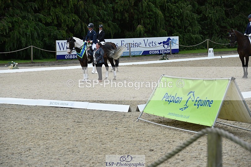 230813-163338-08280 - Elem Bronze Presentations