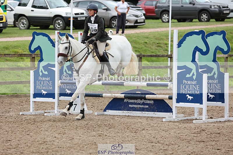 240804-144940-16113 - 606-Kate_Jupp-CARROWNURLAUR_PRIDE