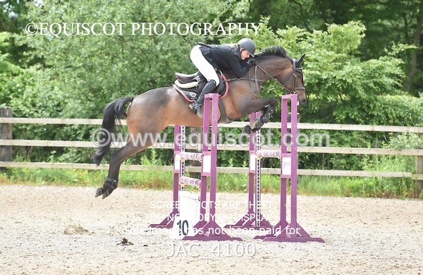 JAC_4100 - CLASS 4 - SAT -Senior Newcomers/ 1.10m Open