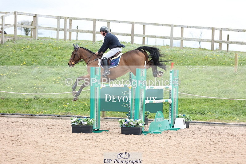 240419A-122033-07177 - Cls 6, 2 Star Medium Tour 1.35m