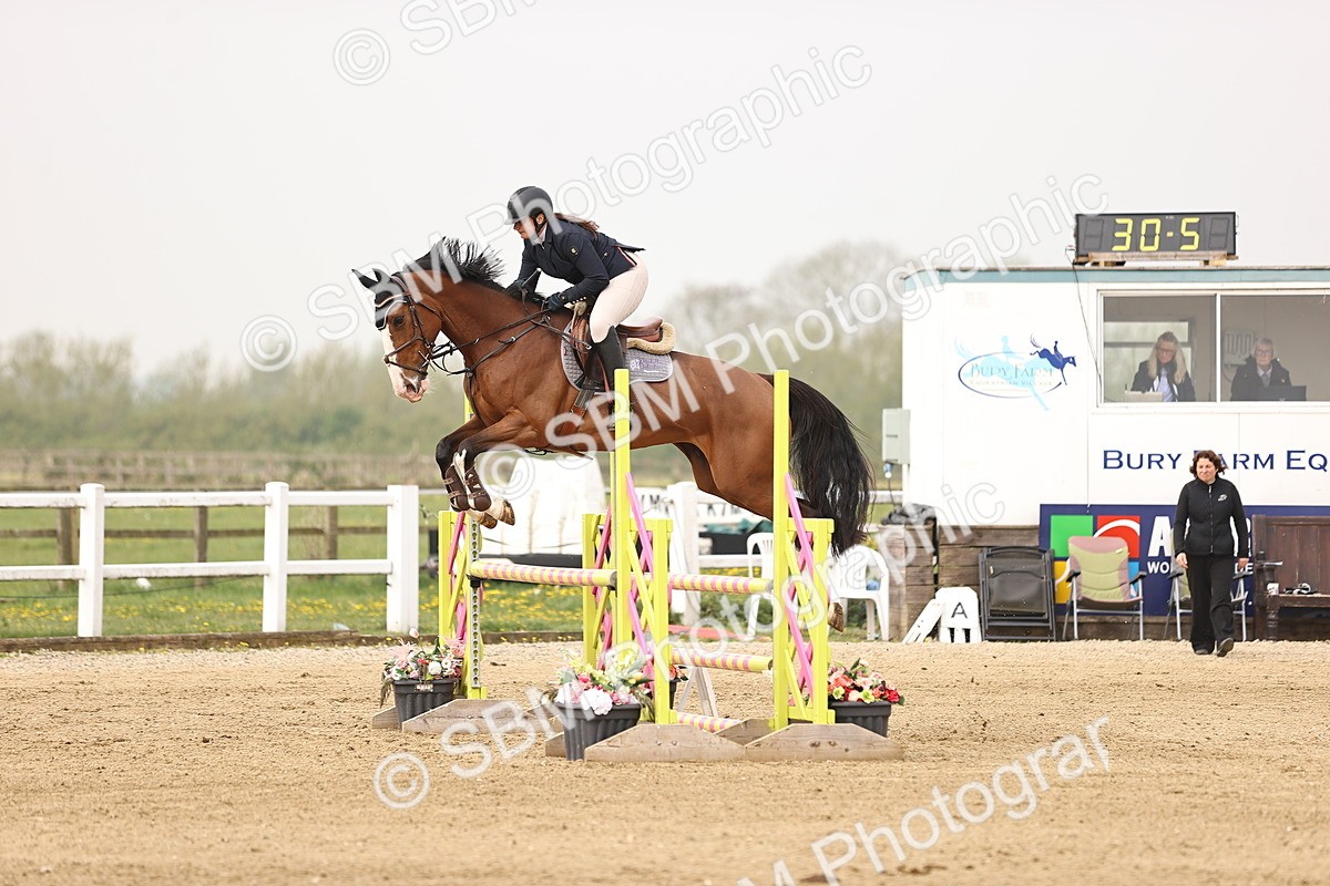  - Class 15 - Senior British novice - 90cm