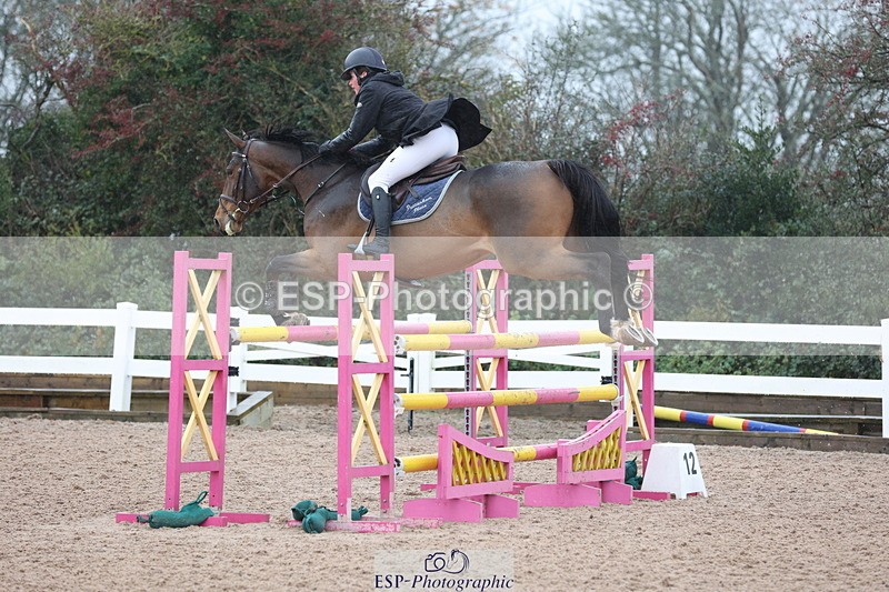 231112A-131435-04350 - Cls 20 Newcomers & 1.10m Open