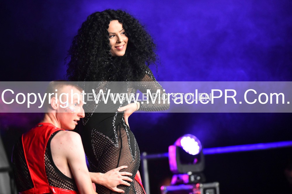 SH4_6796 - The Cher Experience