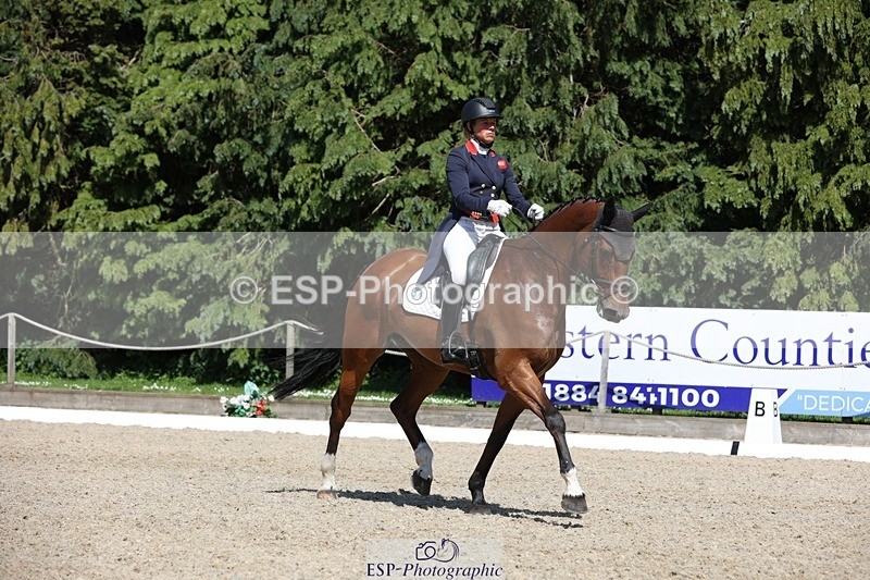 230526-152644-06699 - 381-CAROLINES_AIR_KM-Izzy_Taylor-WEDTrotUp+DR