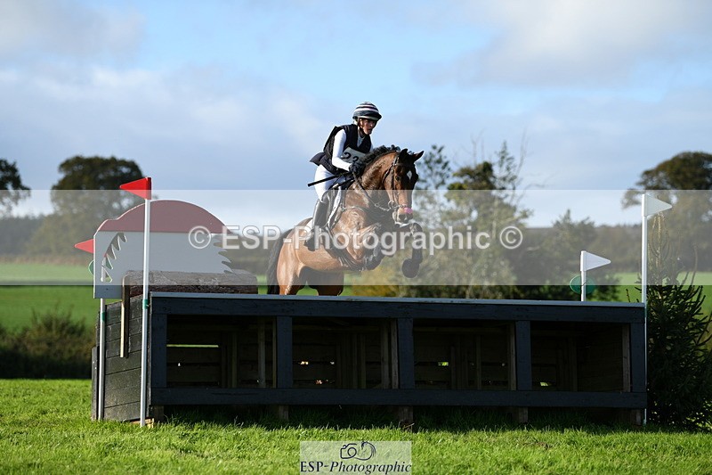 251024A-152557-14743 - C-239-Ellie.Townend