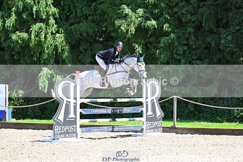 240525-123410-14947 - 404-DEERPAIRC_REVELRY-Max_Warburton