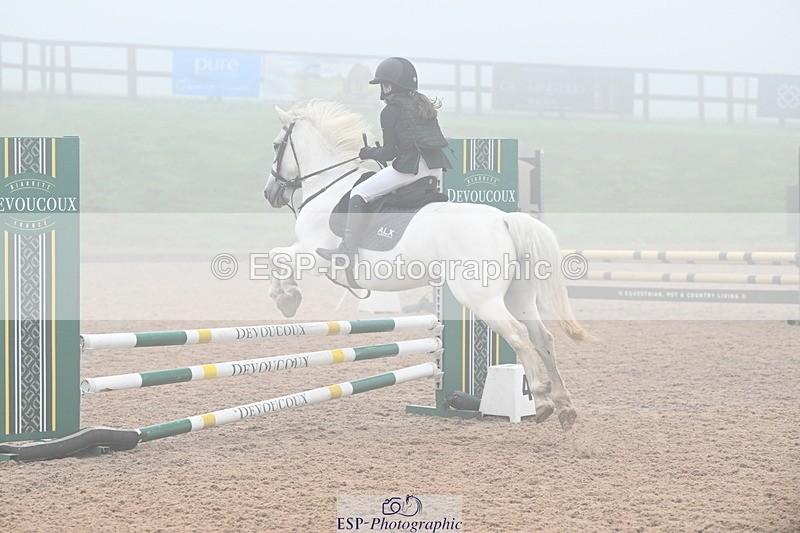 240907A-092705-00114 - Cls 1 Pony Intro 70cm