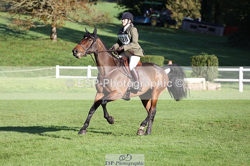 231022-095414-24188 - 628-WONDERLAND.T.H-Alice.Dalton-TrotUp+SJ