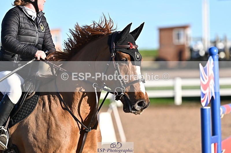 241120X-135024-00622 - Cls 05A&B Snr Fox & 120 Open