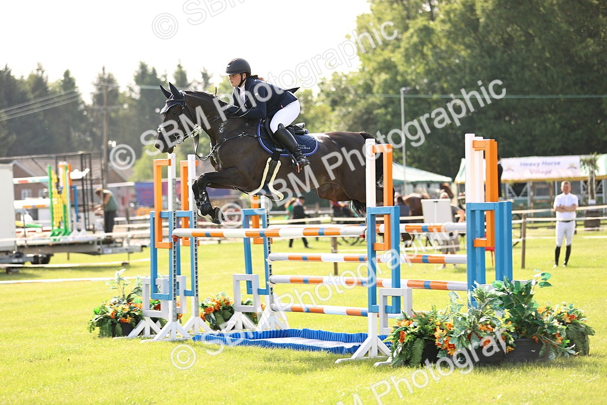 SBM_01332 - Class 200 - Martin Grant Homes Welcome Stakes 1.25m Open