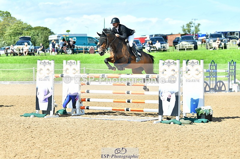 230811A-160326-06064 - Cls 24 Nat 1.30m Open