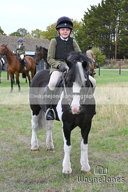 WJ7_0736 - Berks & Bucks Hound Exercise Blewbury 13-09-26