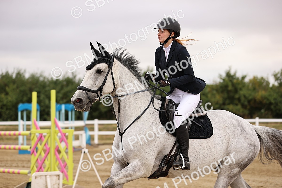 SBM_024317 - Class 8 - Clear Round