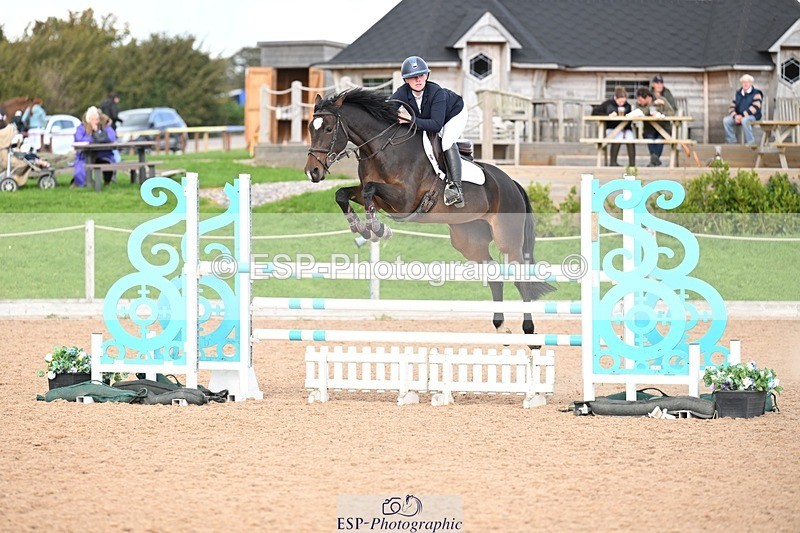 251005-143443-03929 - Cls 21 Newcomers and 1.10m