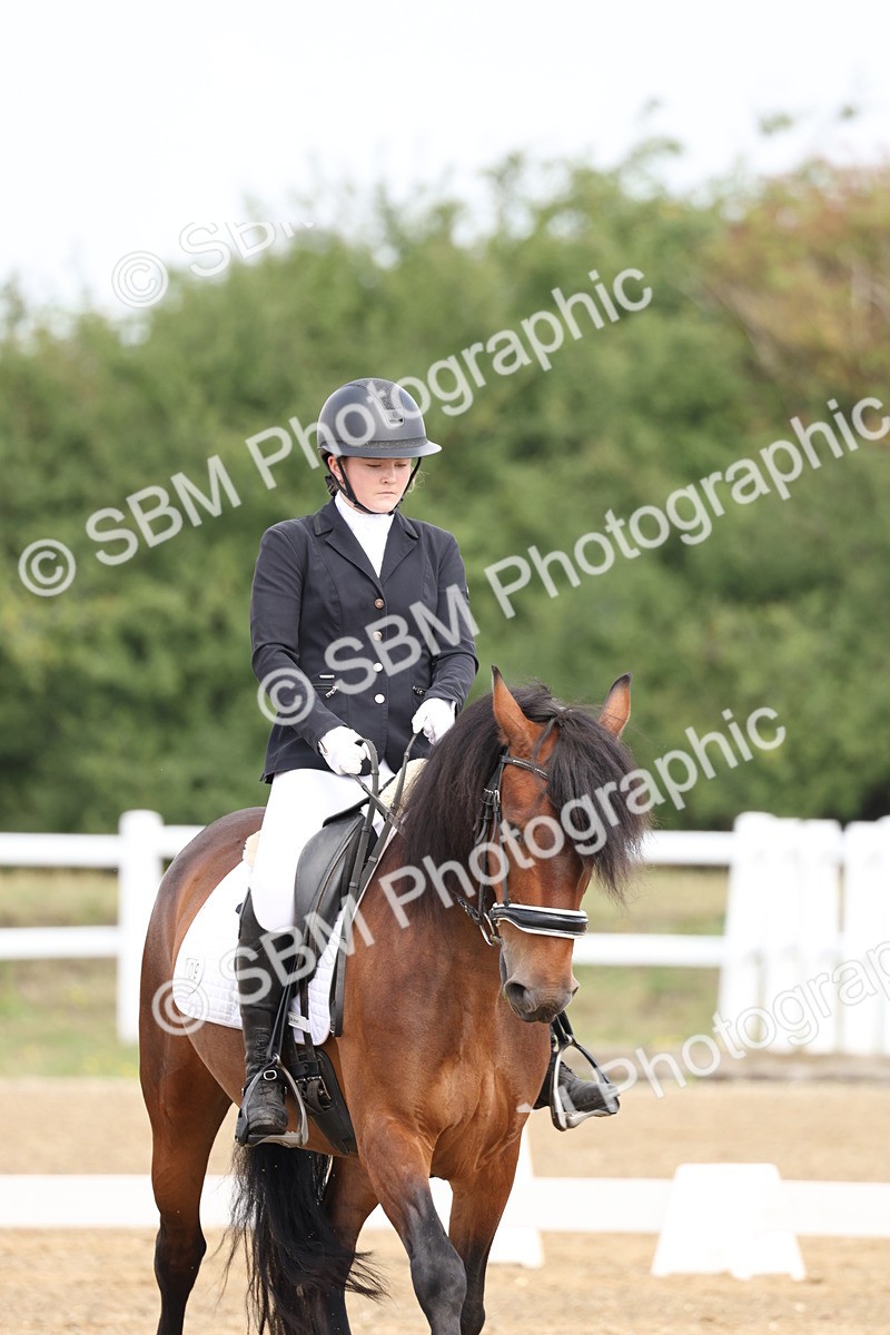 SBM_005843 - Class 6 - Novice 6 - 10.26-11.29